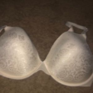 Cream to white 40D bra